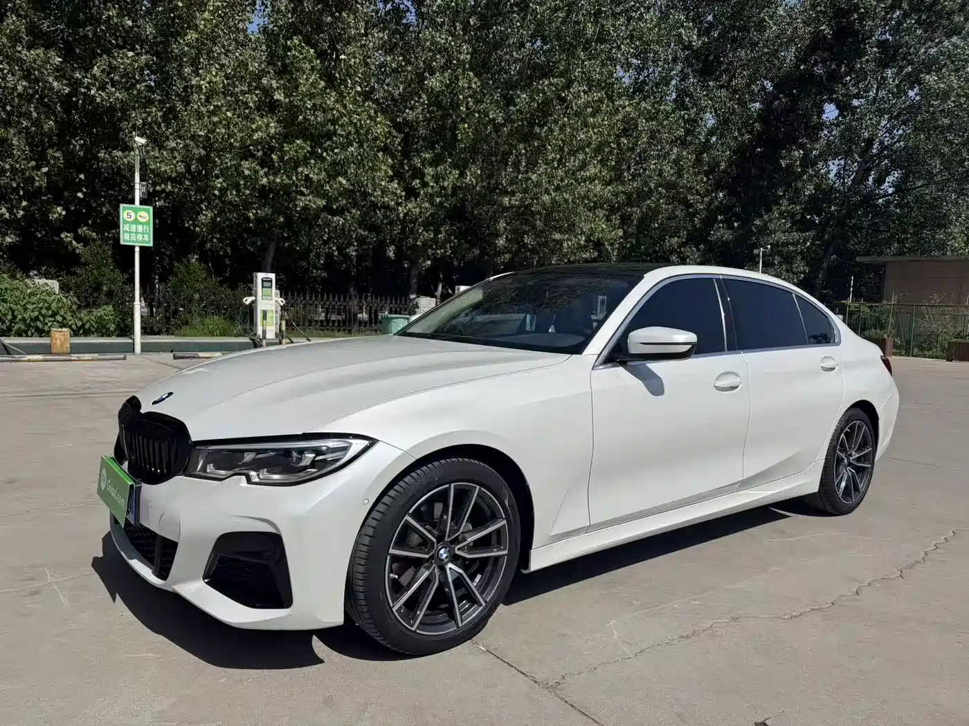 BMW 3-SERIES