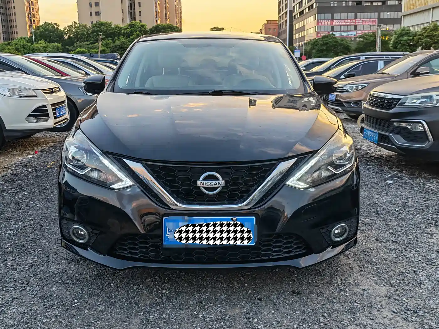 Фото 2 - Nissan Sylphy