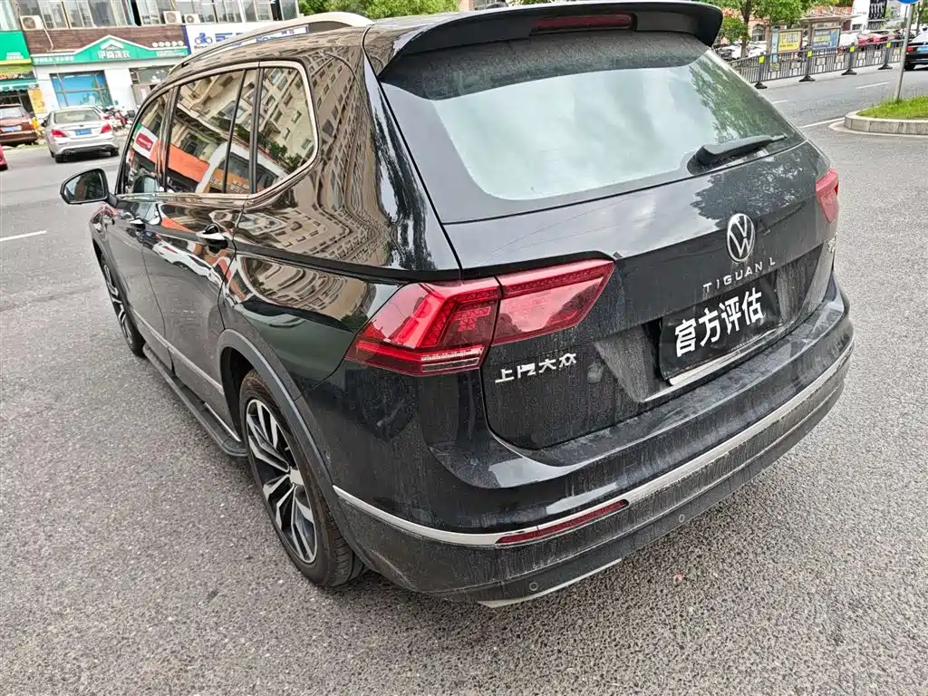 Volkswagen Tiguan L 2021 380TSI Automatic 4WD R-Line Flagship 7-seater фото 4