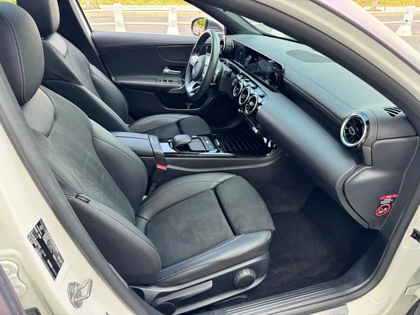 Mercedes-Benz A-Class 2019 A 180 L Sport Sedan фото 14
