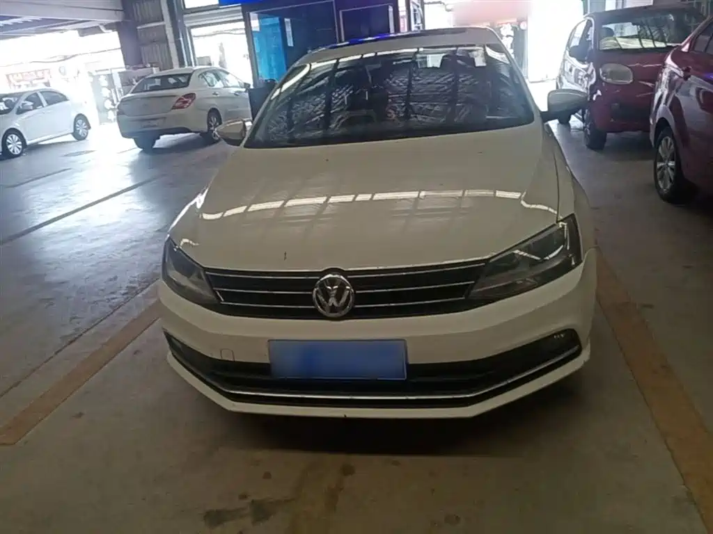 Volkswagen Sagitar 2017 180TSI Auto Exclusive Edition фото 3