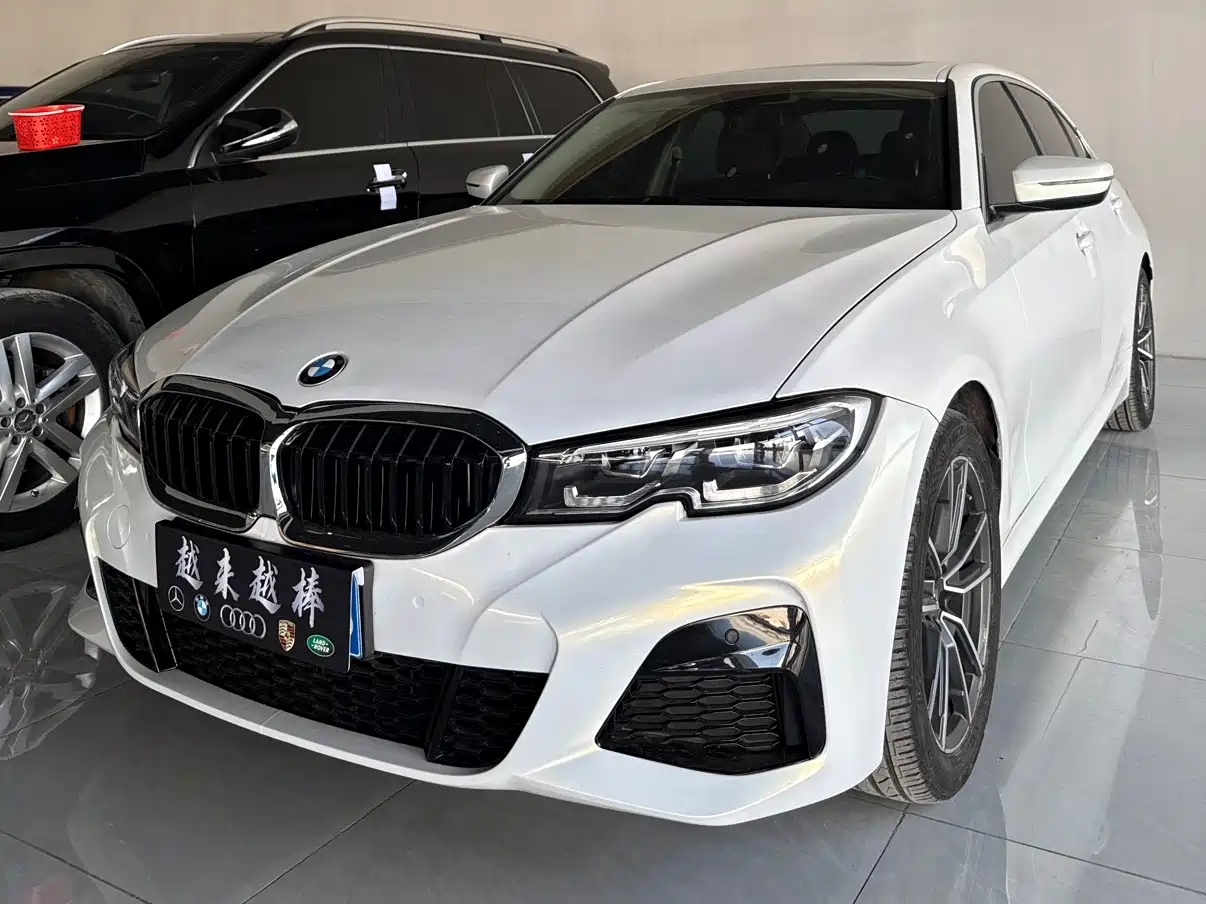 Photo 1 - BMW 3 Series