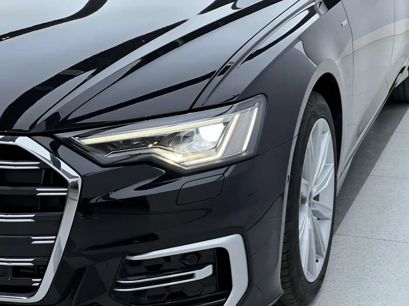 Audi A6L 2024 45 TFSI Premium Dynamic фото 11