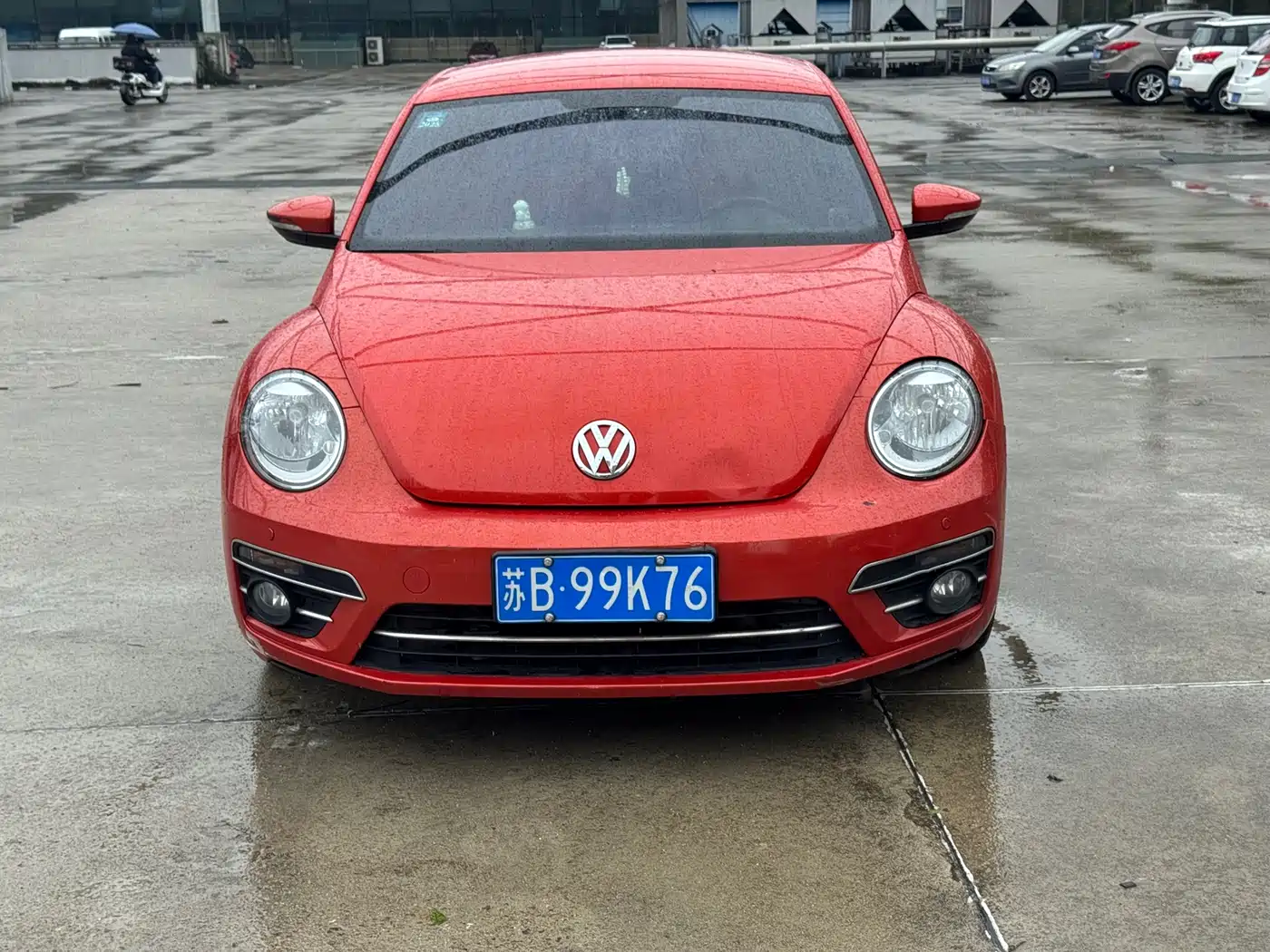 Volkswagen Beetle 2016 Model 180TSI Club Edition фото 2