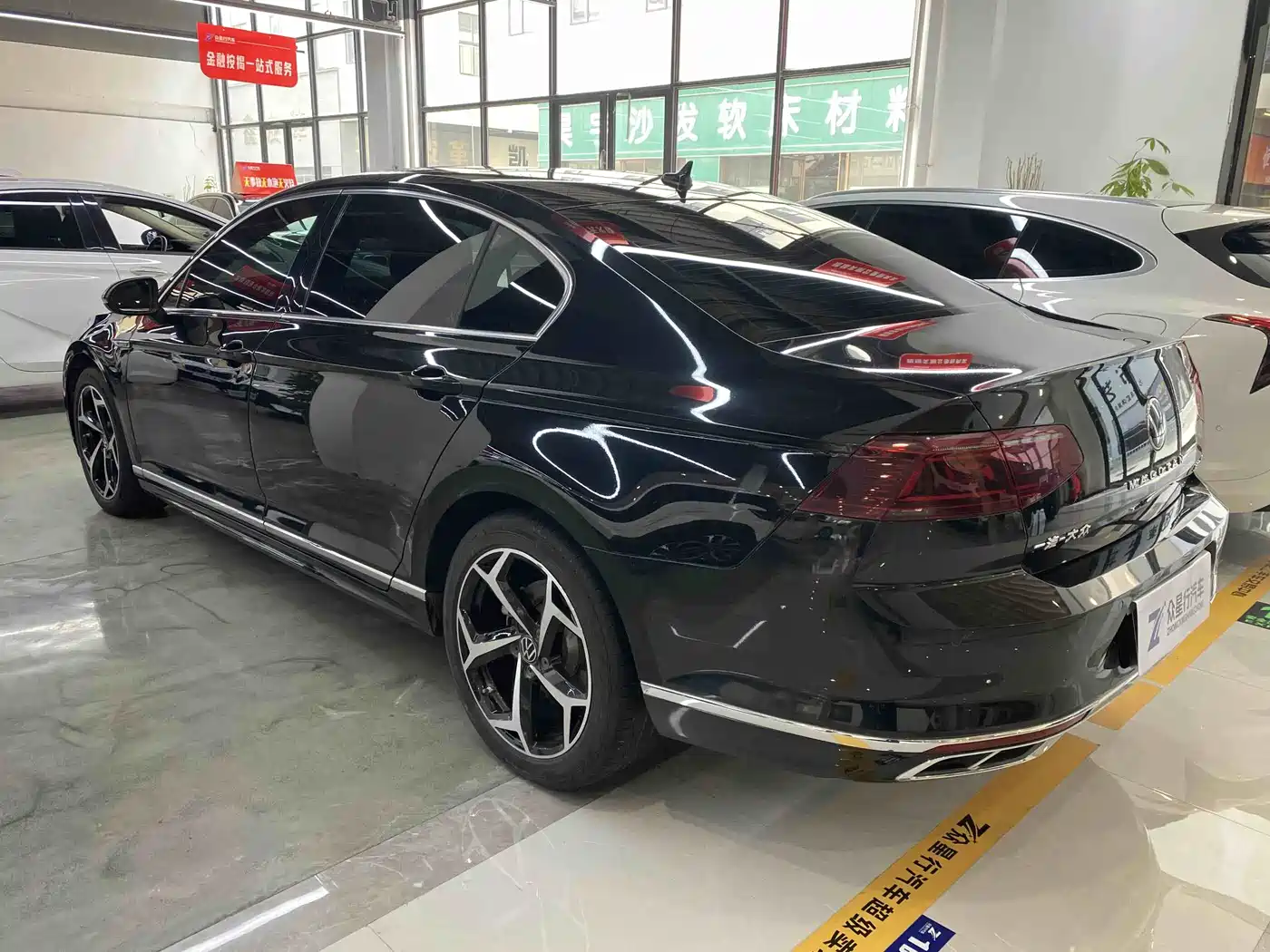 Volkswagen Magotan 2023 Model 2 Million Commemorative Edition 330TSI DSG Luxury фото 6