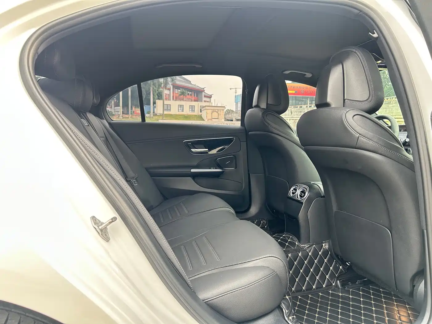 Mercedes-Benz C-Class 2023 C 260 L Sport фото 18