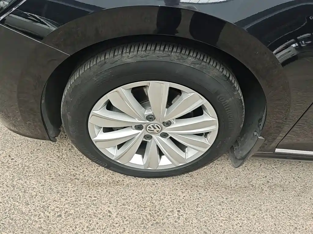 Volkswagen Passat 2019 330TSI Elite Version China VI фото 23