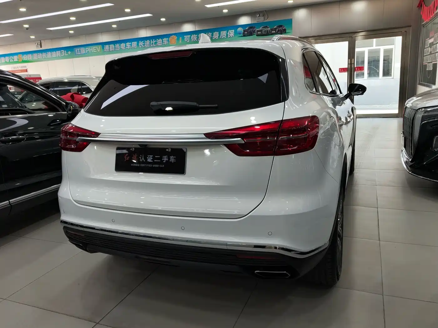 Hongqi HS5 2022 2.0T Smart Connect Flagship AWD Edition фото 8
