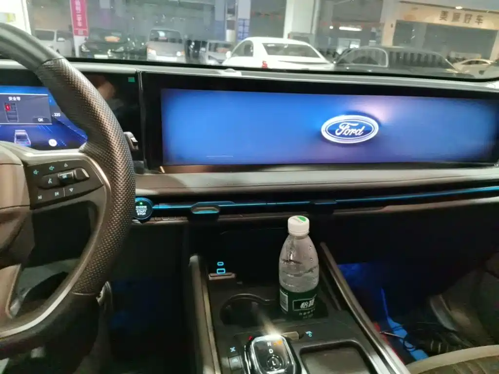 Ford Edge 2024 2023 Edge L 2.0T EcoBoost FWD 7-Seater Luxury