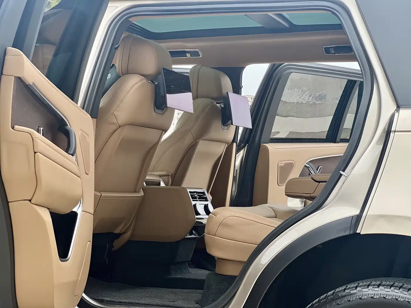  RANGE ROVER