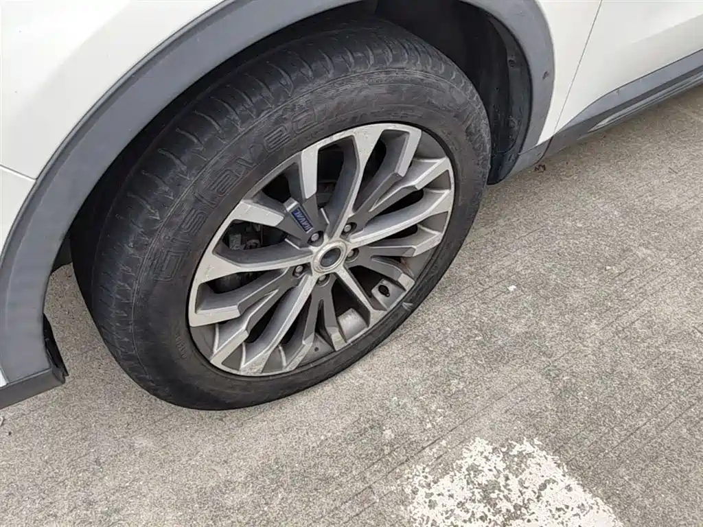 Photo 23 - Haval H6