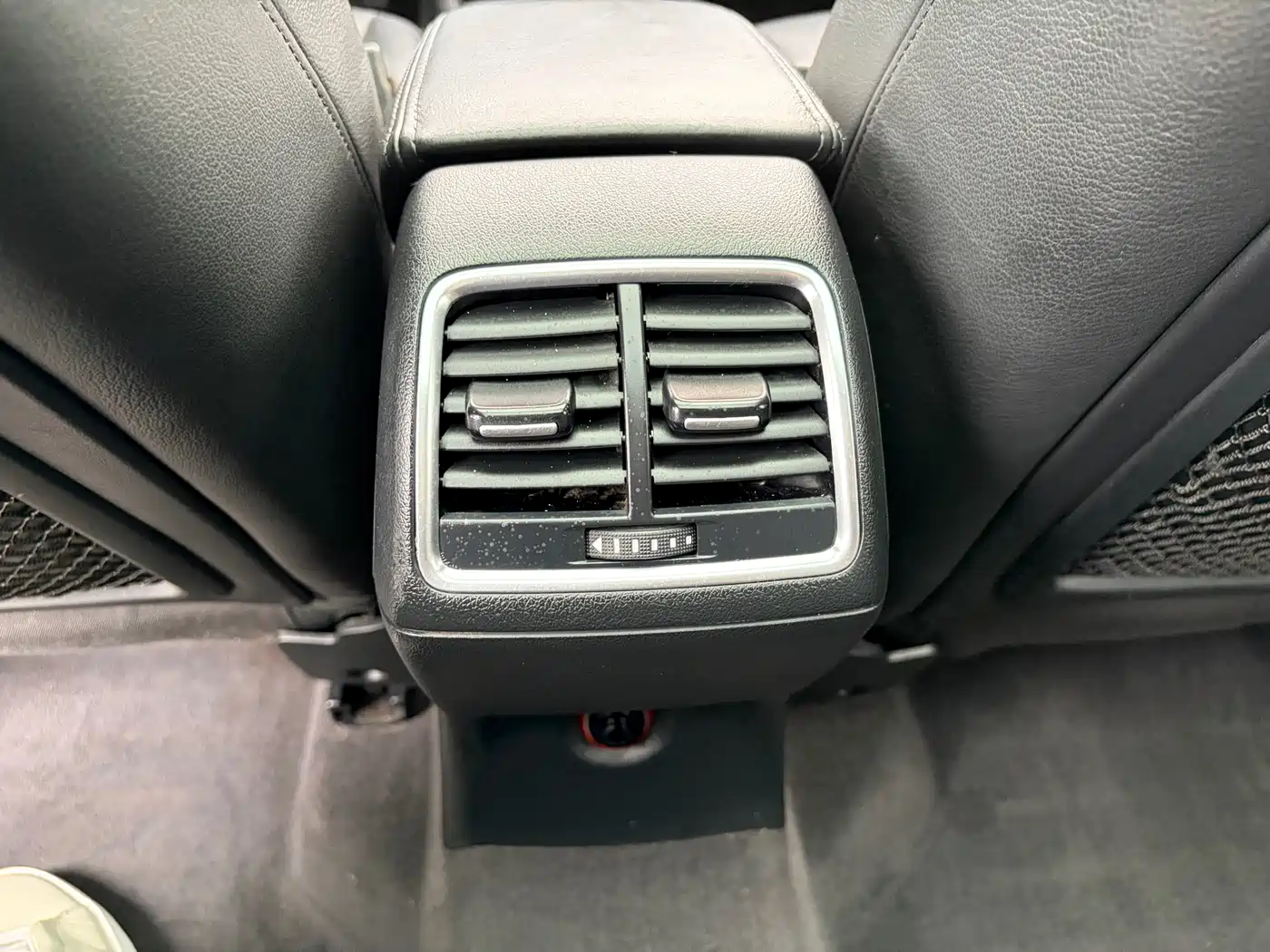 Audi Q3 2015 35 TFSI quattro Technology фото 8