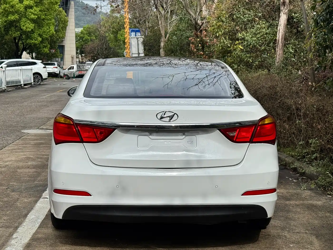 Hyundai Mistra 2014 1.8L Auto Smart GLS фото 3