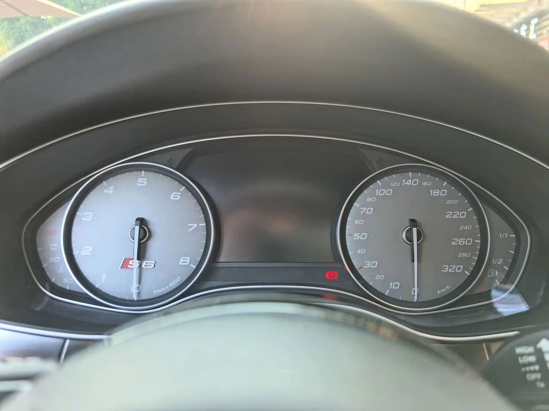 Фото 23 - Audi S6