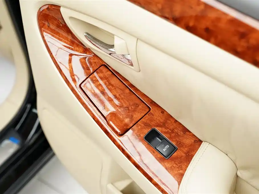 Toyota Crown 2007 2006 2.5L Royal Leather Edition