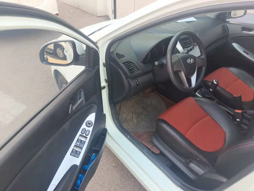 Hyundai Reina 2015 2014 1.4L Manual GLX