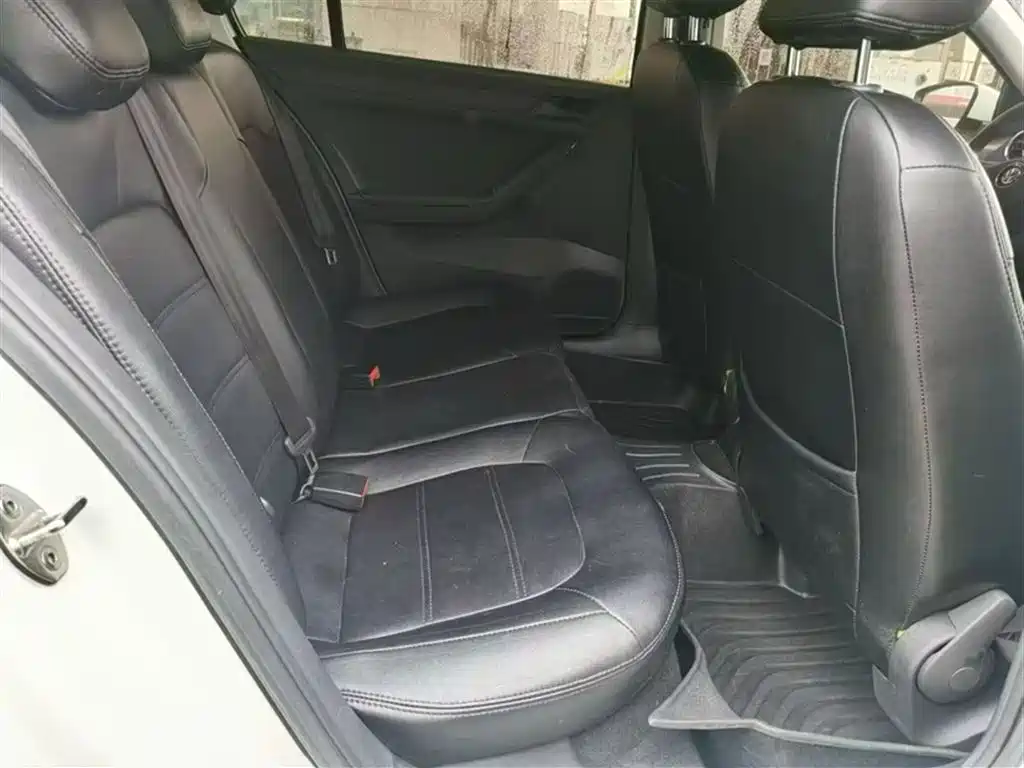 Volkswagen Jetta 2019 Dream Edition 1.5L Auto Fashion фото 14