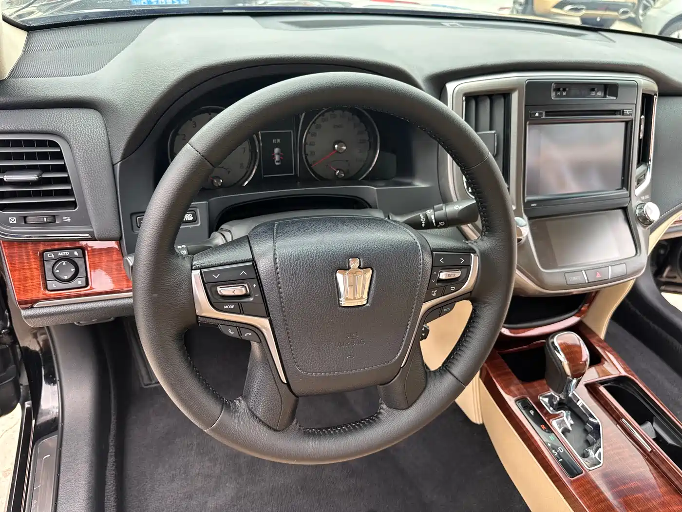 Toyota Crown 2015 2.0T Fashion фото 11