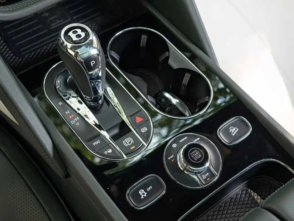 Bentley Bentayga 2024 2022 4.0T V8