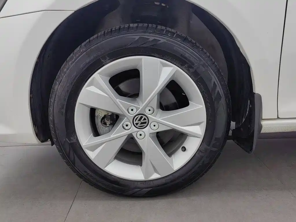 Volkswagen Bora 2013 2013 1.6L Automatic Comfort Model