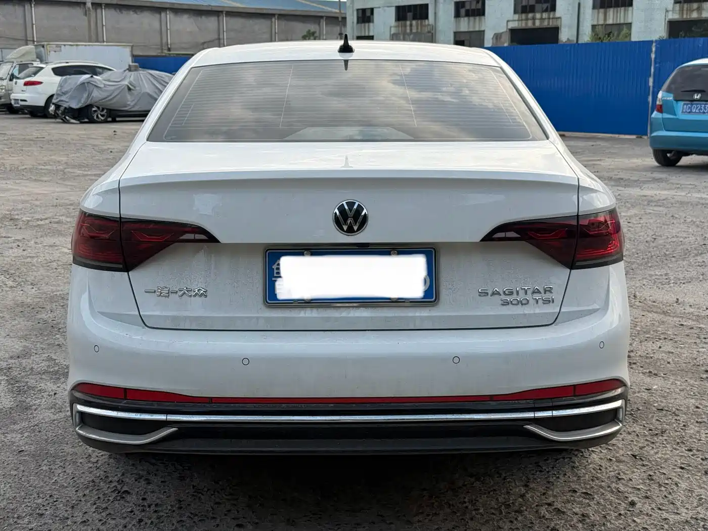 Volkswagen Sagitar 2023 300TSI DSG Surpassing Edition фото 4