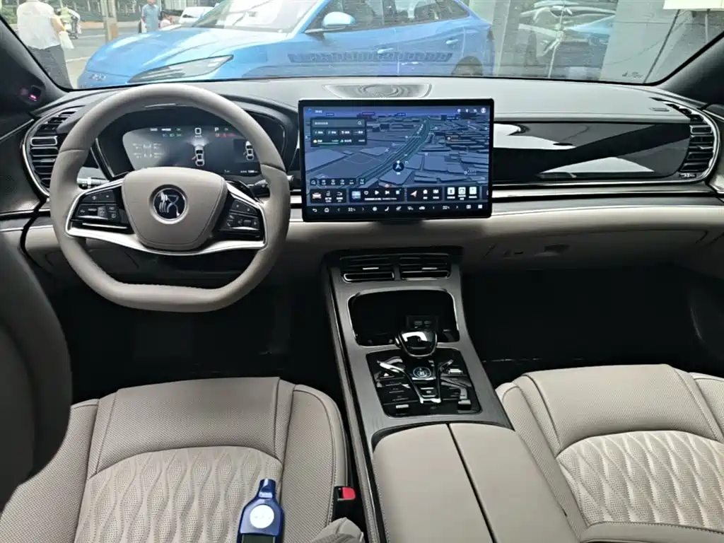 BYD Han 2025 DM-i Smart Driving Edition 125KM Comfort фото 10