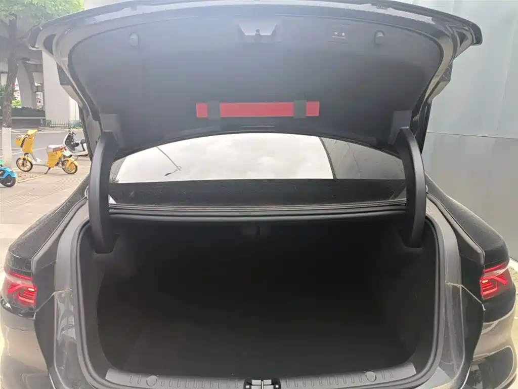 BYD Han 2025 DM-i Smart Driving Edition 125KM Comfort фото 19