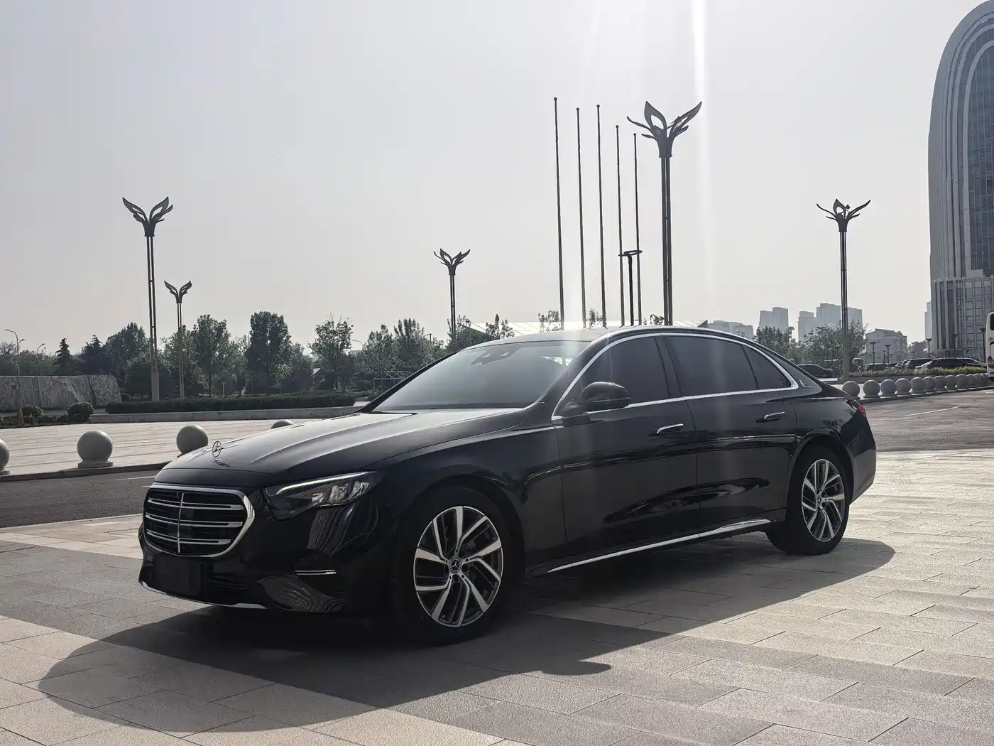 Mercedes-Benz E-Class 2024 E 300 L Fashion