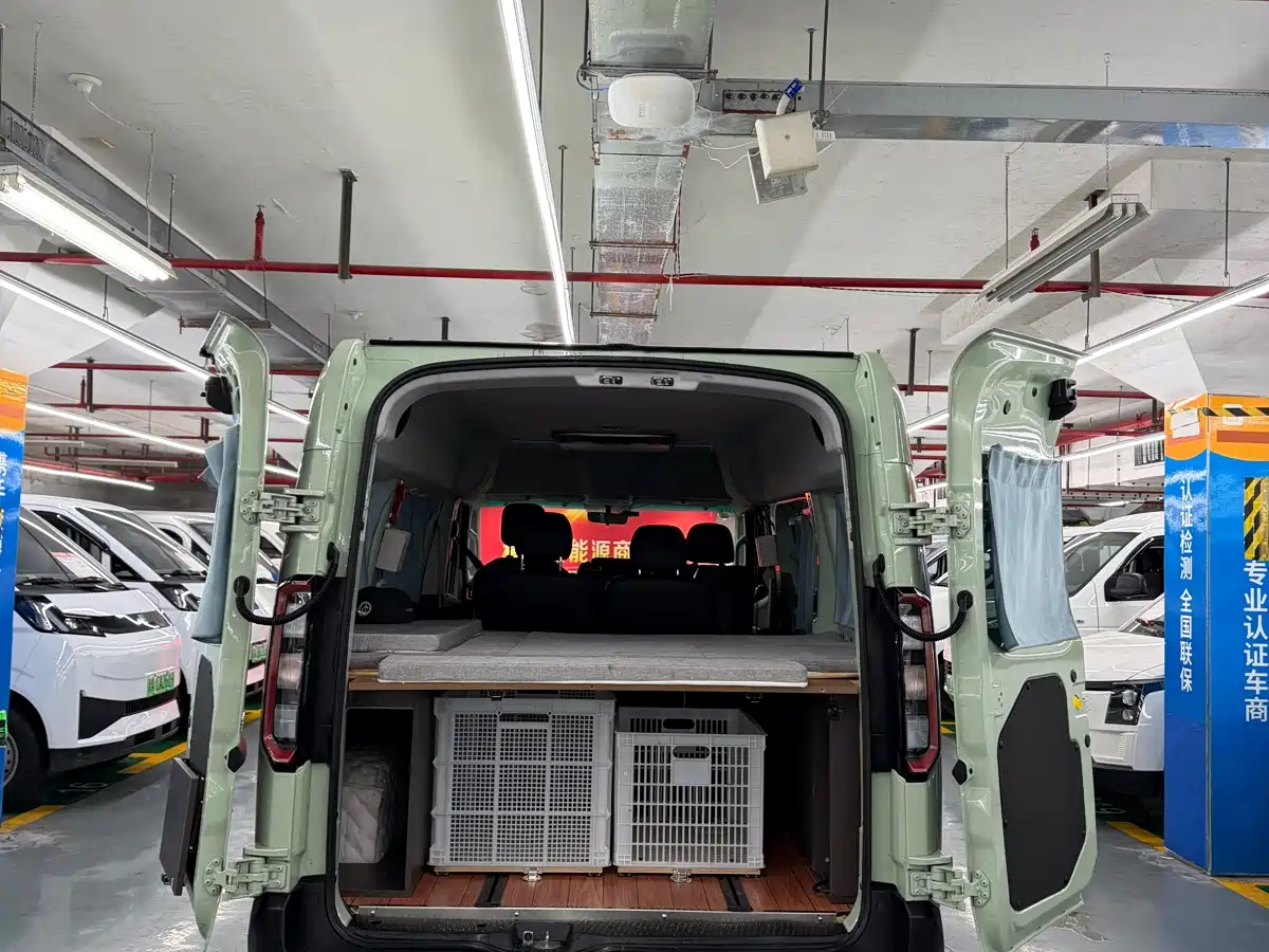 Yuan Cheng Farizon Super VAN 2024 2024 Smart Wealth Edition Short Wheelbase Medium Roof 68kWh
