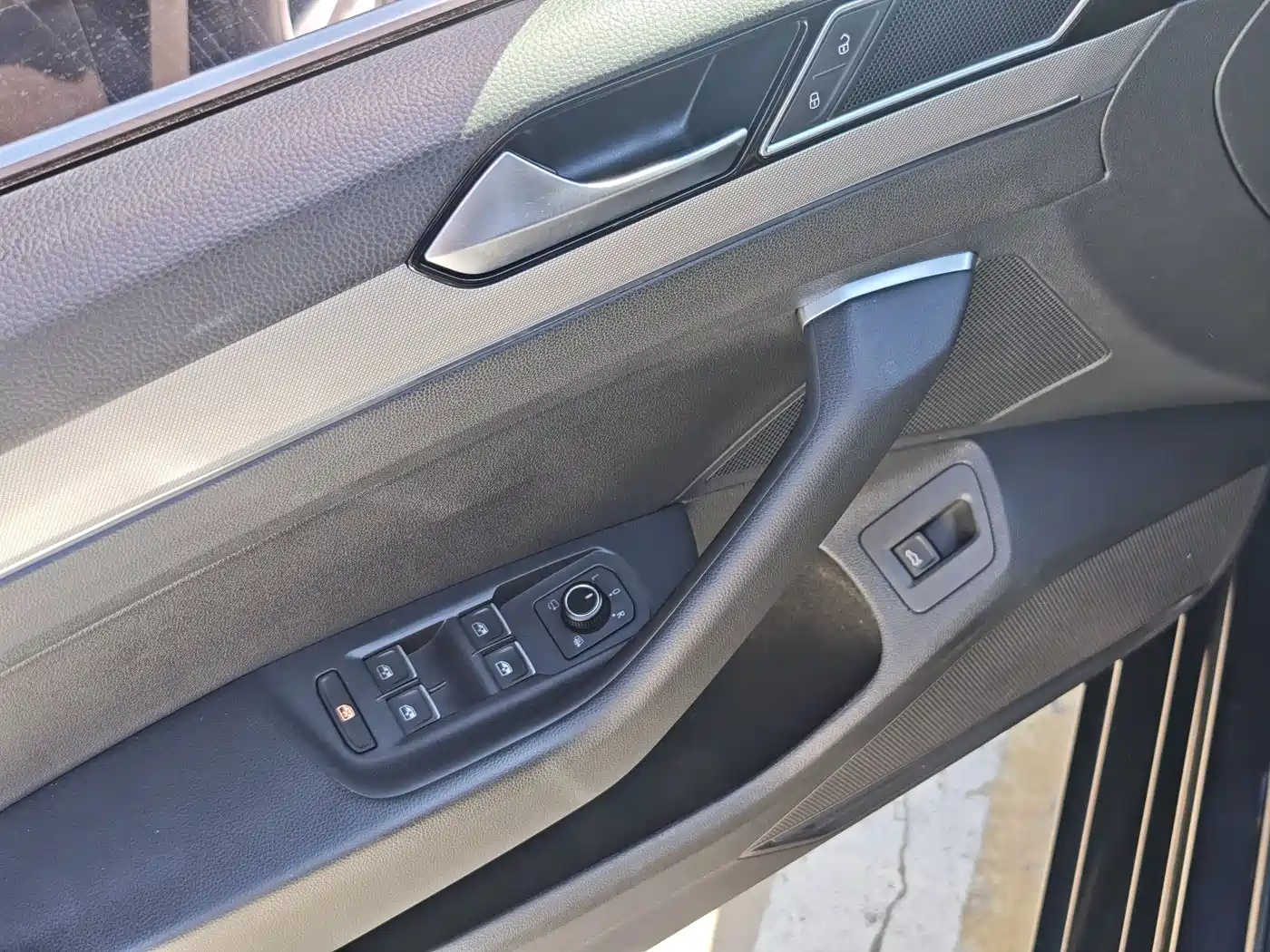Volkswagen Magotan 2017 330TSI DSG Leading фото 11