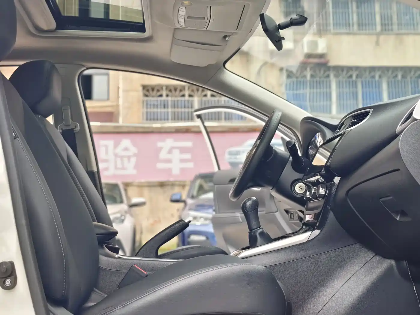 Фото 11 - Nissan Sylphy
