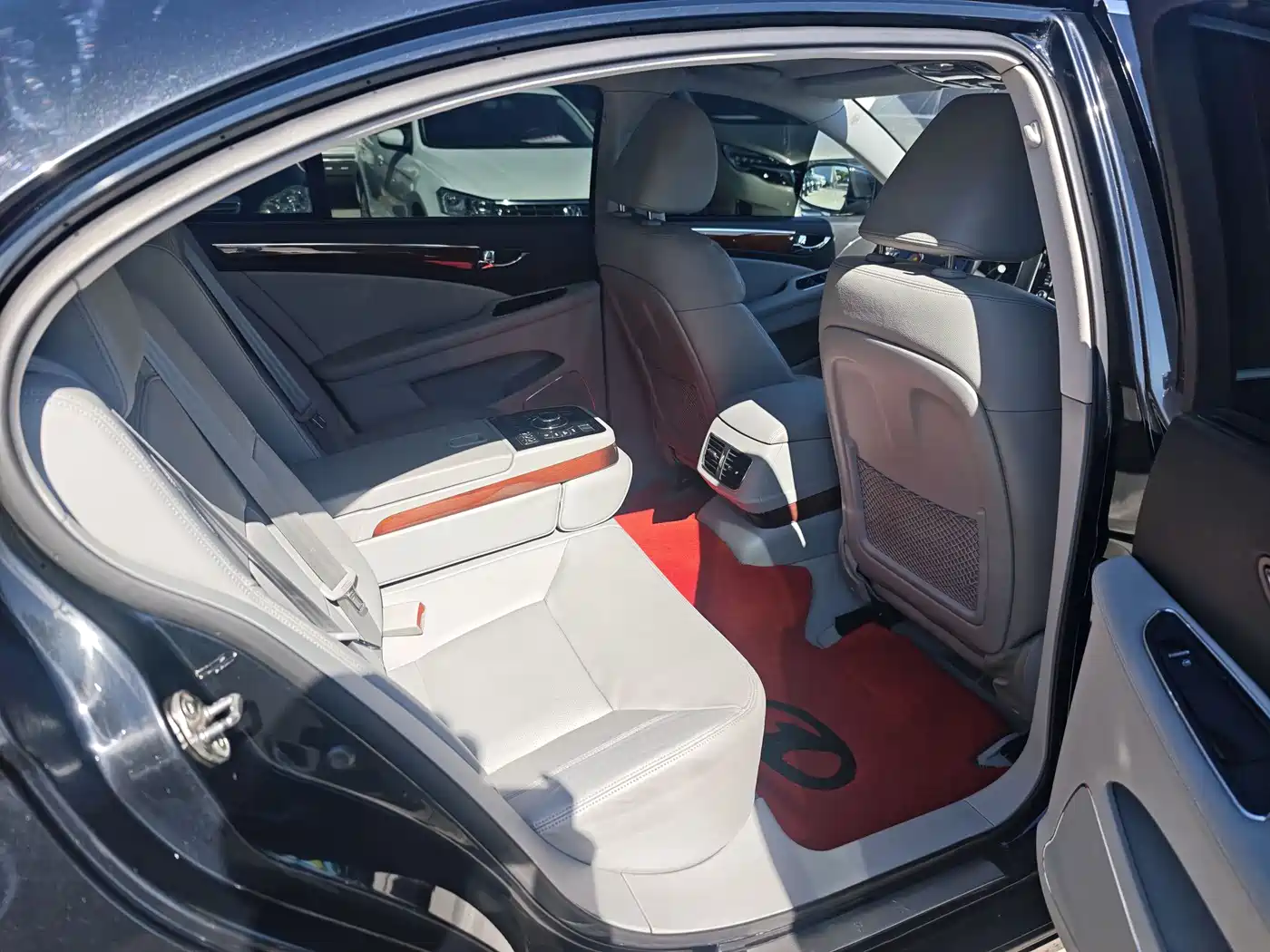 Hongqi H7 2015 2.0T Luxury фото 11