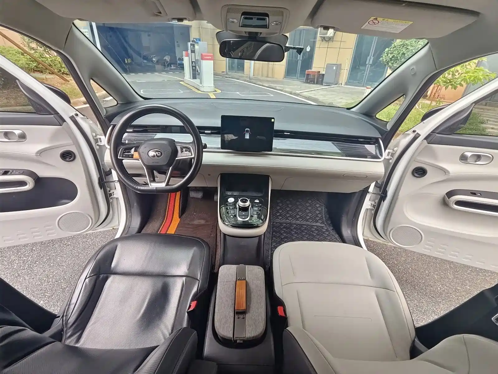 Фото 9 - BYD D1