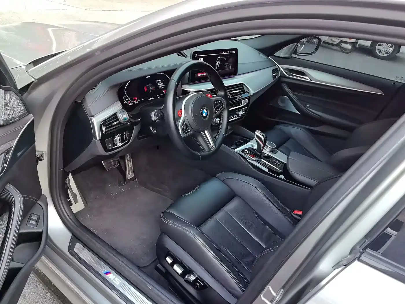 BMW M5 2022 2021 M5