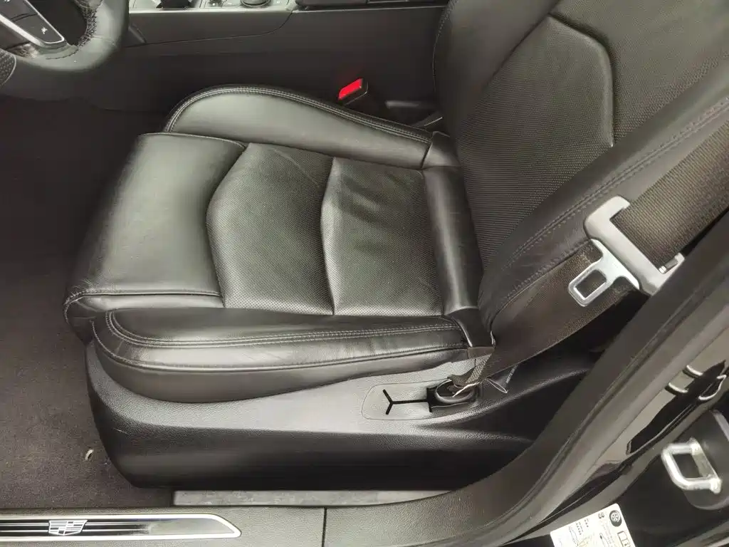 Фото 20 - Cadillac CT6