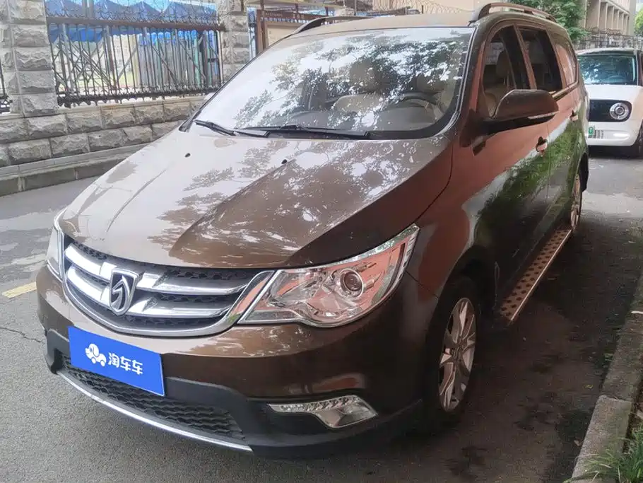 Baojun 730 2014 2014 1.5L Manual Comfort 7-seater