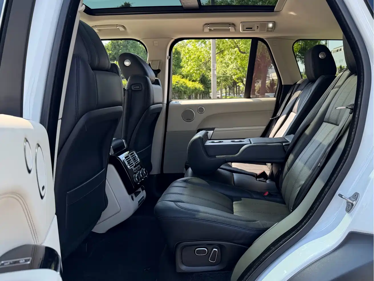 Land Rover Range Rover 2015 3.0 SC V6 Vogue фото 9