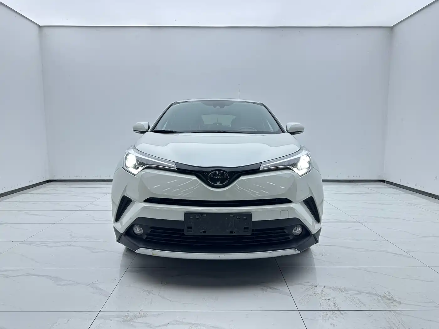 Toyota IZOA 2018 2.0L Speed Edition China VI фото 2