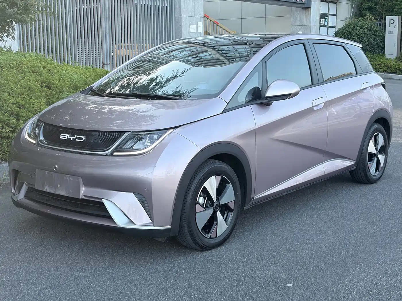 BYD Dolphin 2024