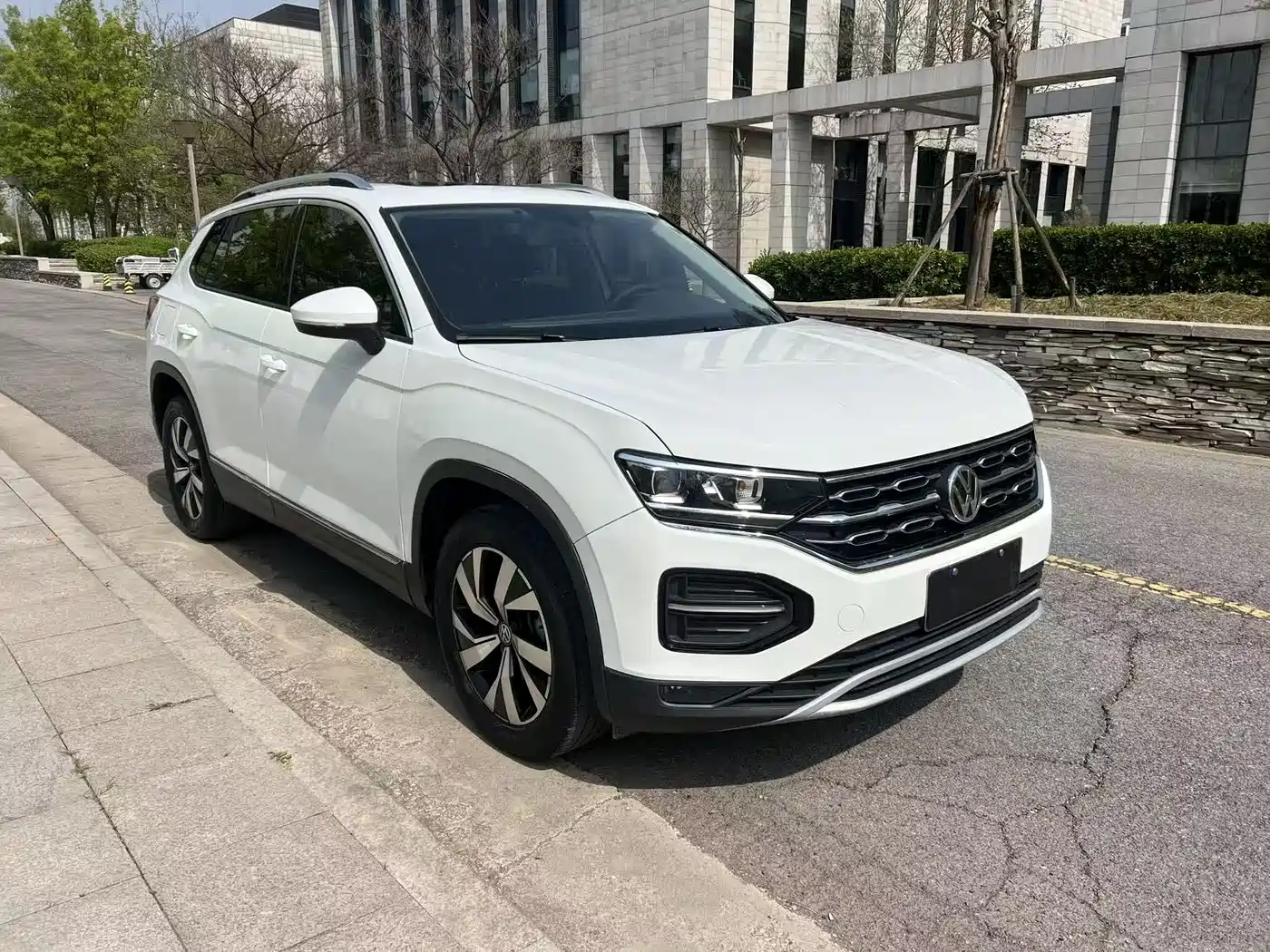 Volkswagen Tayron 2019 330TSI 2WD Luxury China VI фото 3
