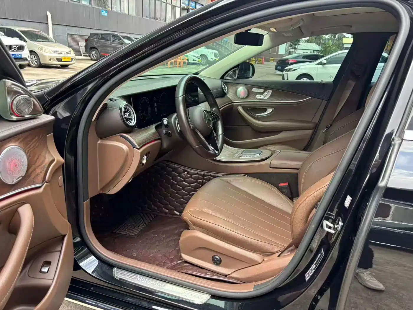 Mercedes-Benz E-Class 2023 E 300 L Luxury фото 4