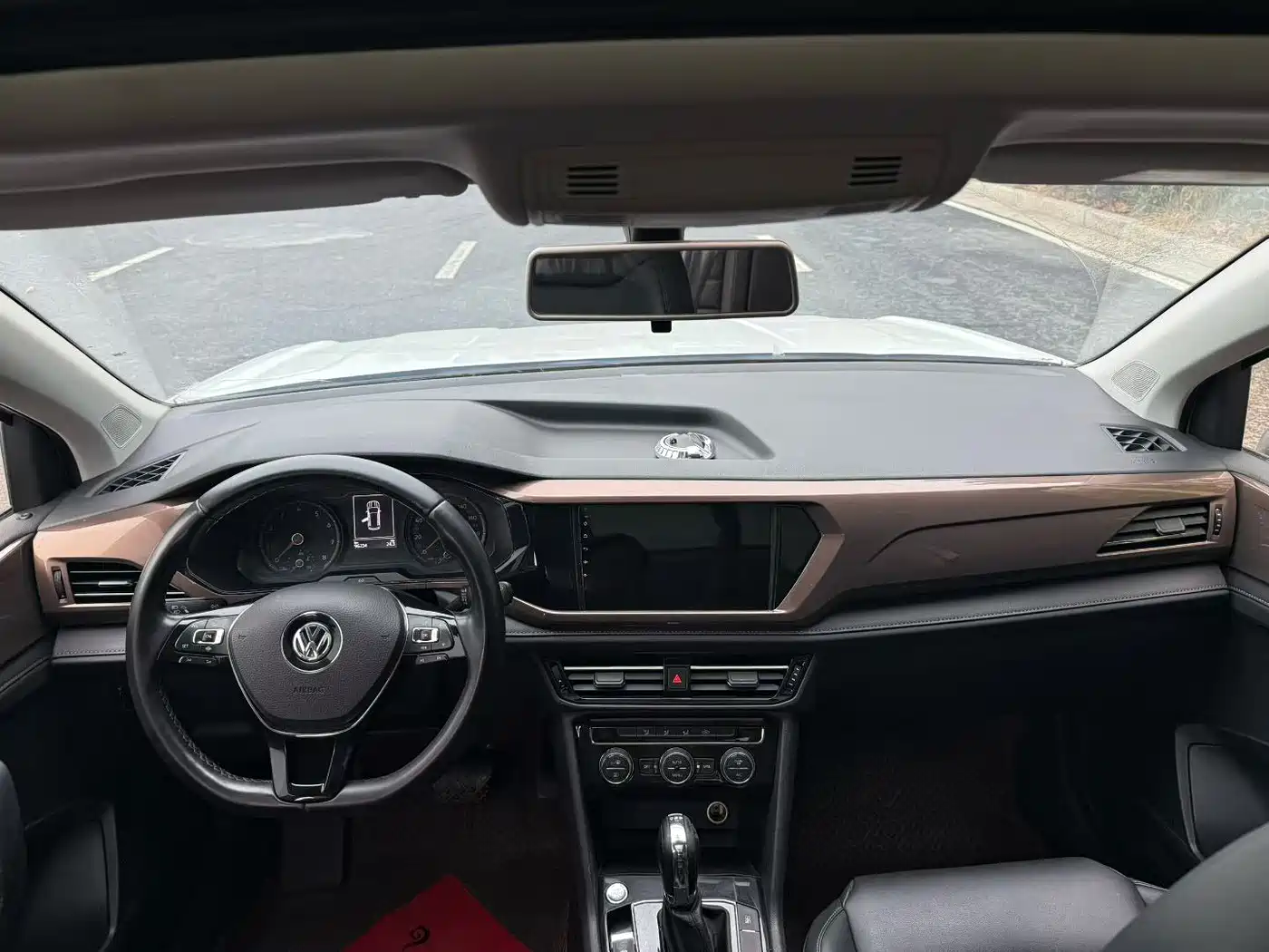 Volkswagen Tharu 2019 2019 280TSI 2WD Comfort Edition China VI
