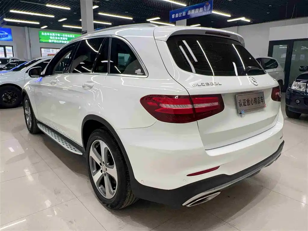 Mercedes-Benz GLC 2017 GLC 300 4MATIC Dynamic фото 9