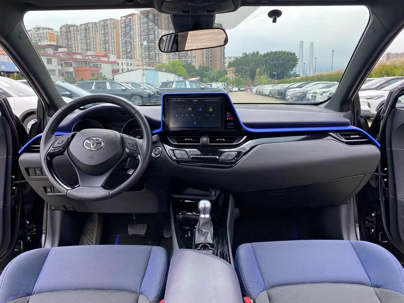 Toyota C-HR 2018 Model 2.0L Luxury Sunroof Version China V фото 8