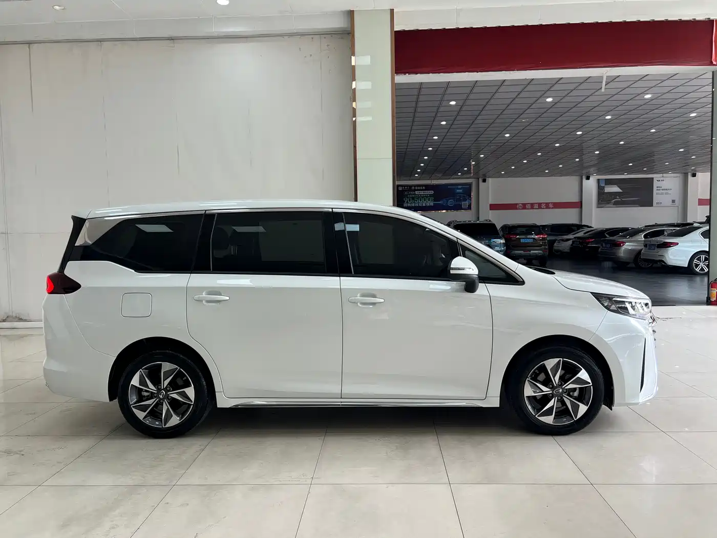 GAC TRUMPCHI TRUMPCHI M6