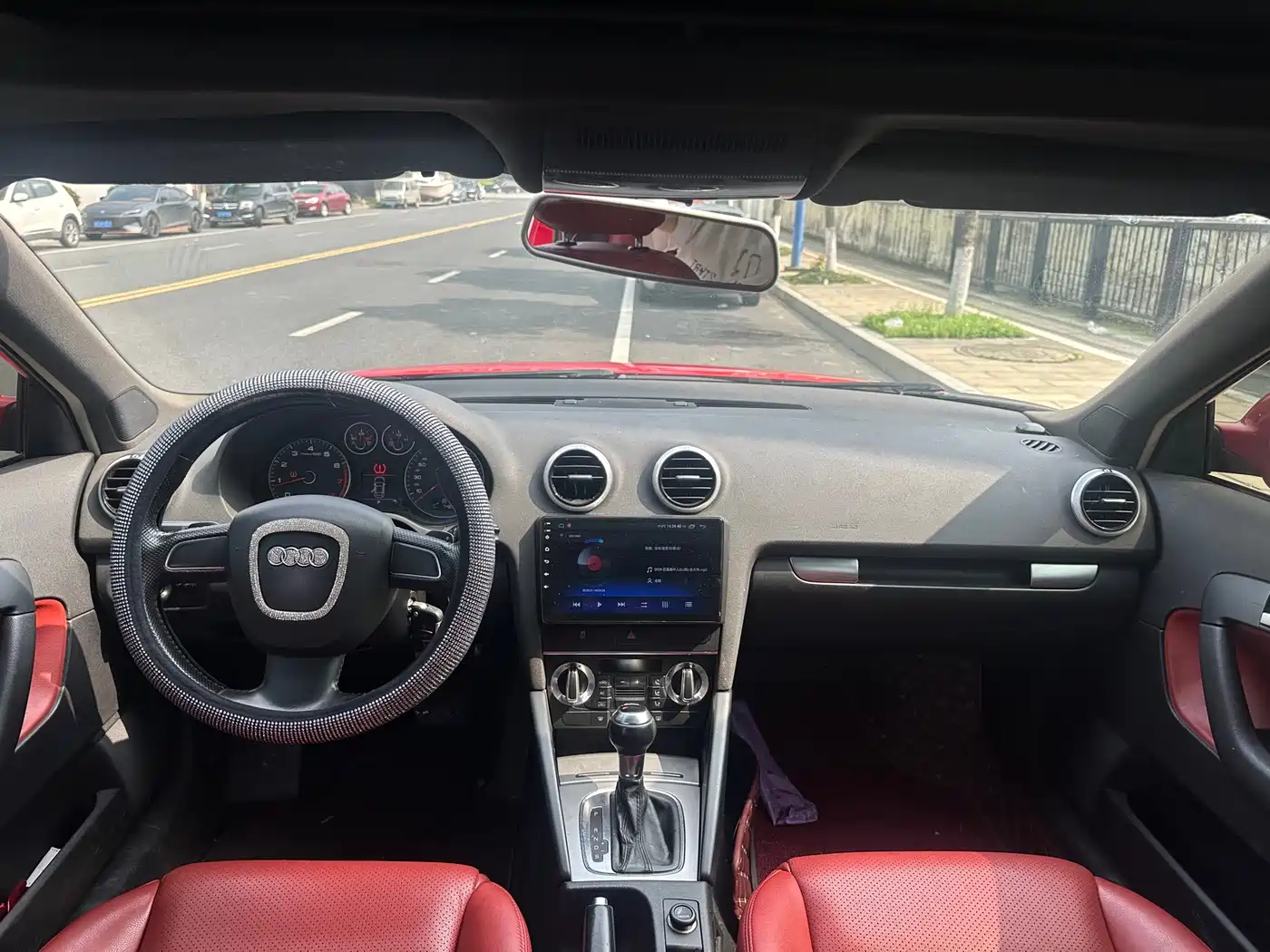 Audi A3 (Import) 2010 Sportback 1.4T Comfort Model фото 5