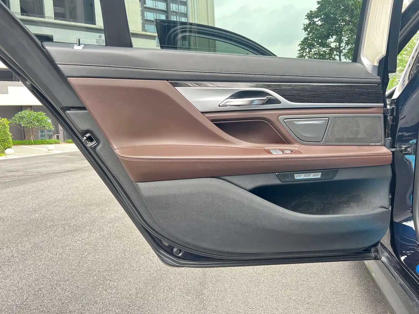 BMW 7 Series 2018 740Li Leading Type M Sport Package фото 50