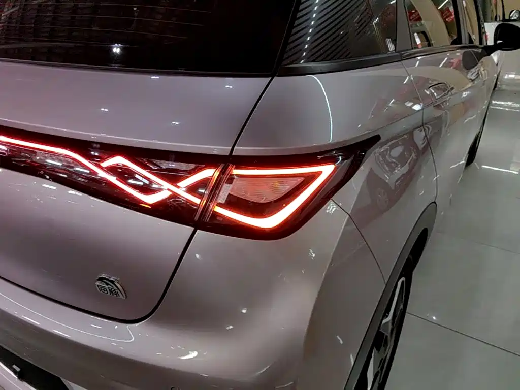 Фото 24 - BYD Dolphin