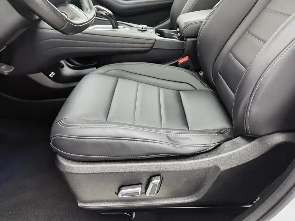 Photo 20 - Haval F7