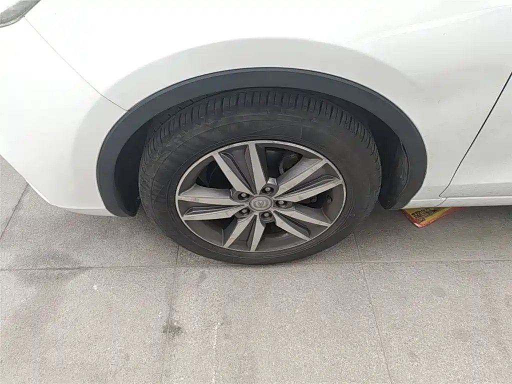 Changan Eado XT 2016 2016 1.6L Manual Stylish Cool Edition
